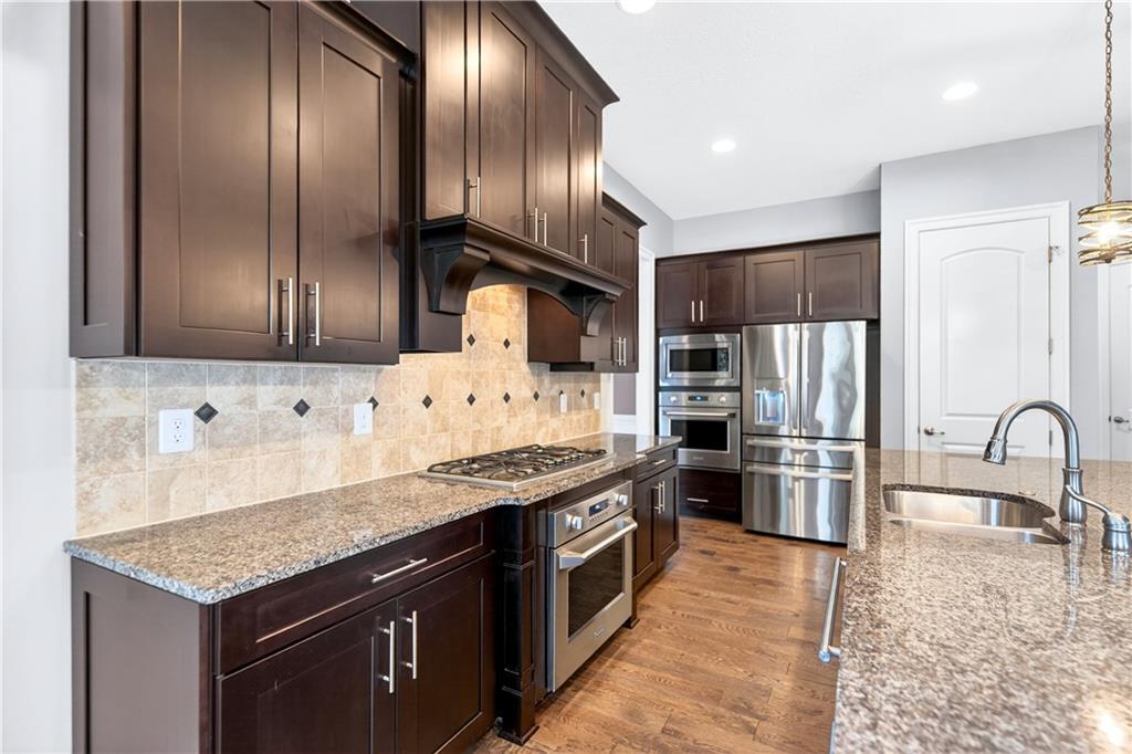 222 Evandale Road Canonsburg, PA 15317 - Photo 10 of 50 Double oven, pantry, gas cooktop...