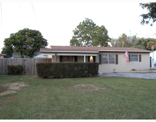 3601 Hunt Road Lake Worth, FL 33461 - Photo 1 of 12 Primary Photo
