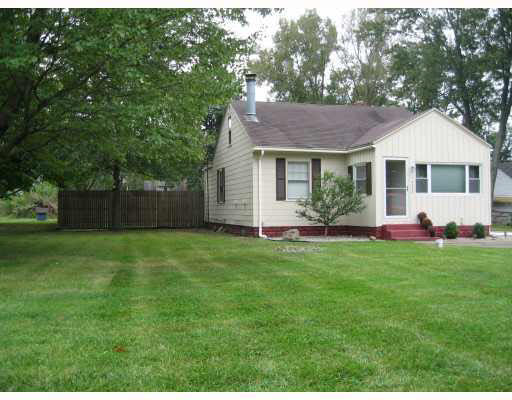 19930 Kern Road South Bend, IN 46614 - Photo 1 of 11 Gallery Image 1