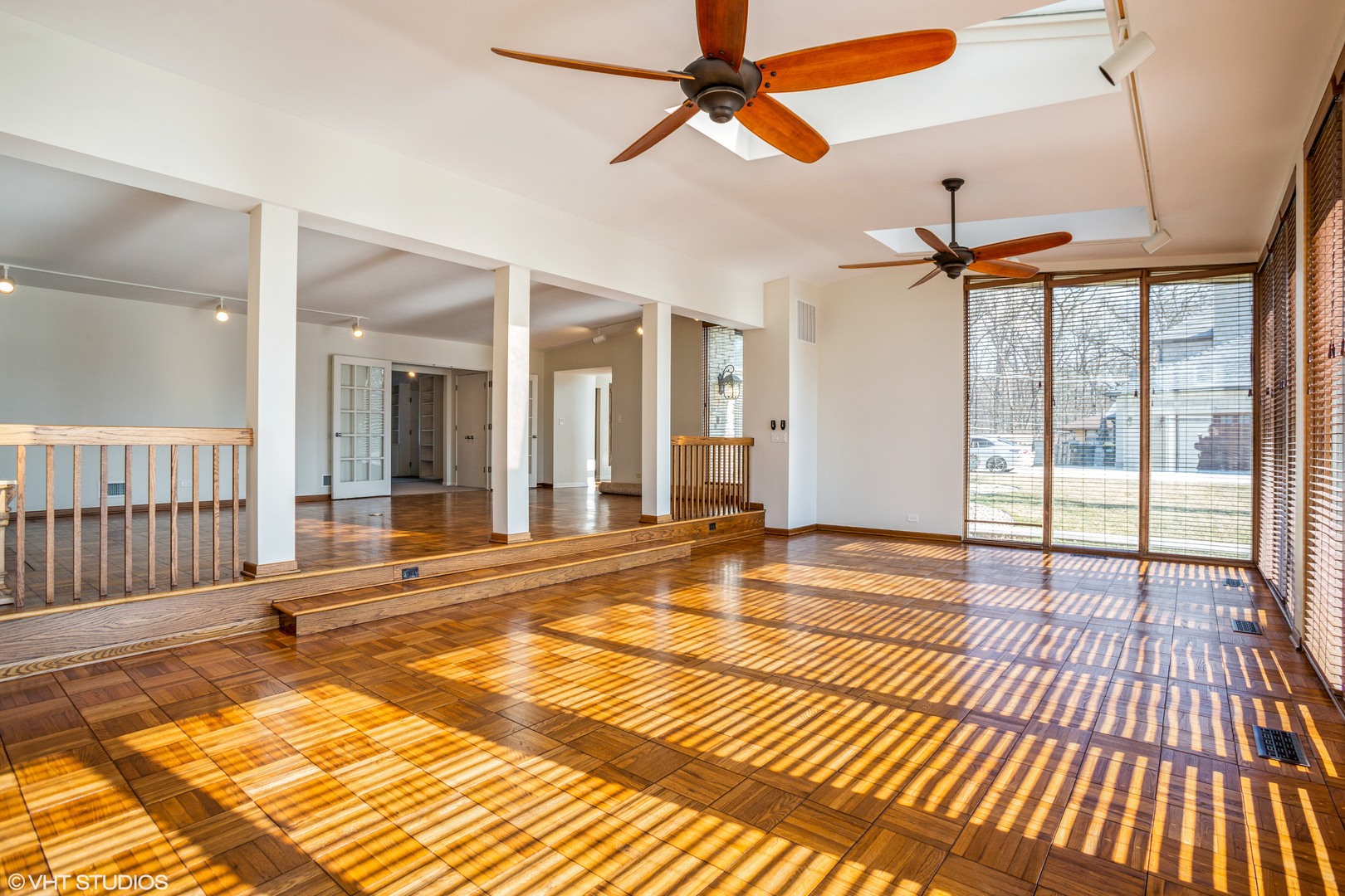 24 Yorkshire Woods Oak Brook, IL 60523 - Photo 11 of 22