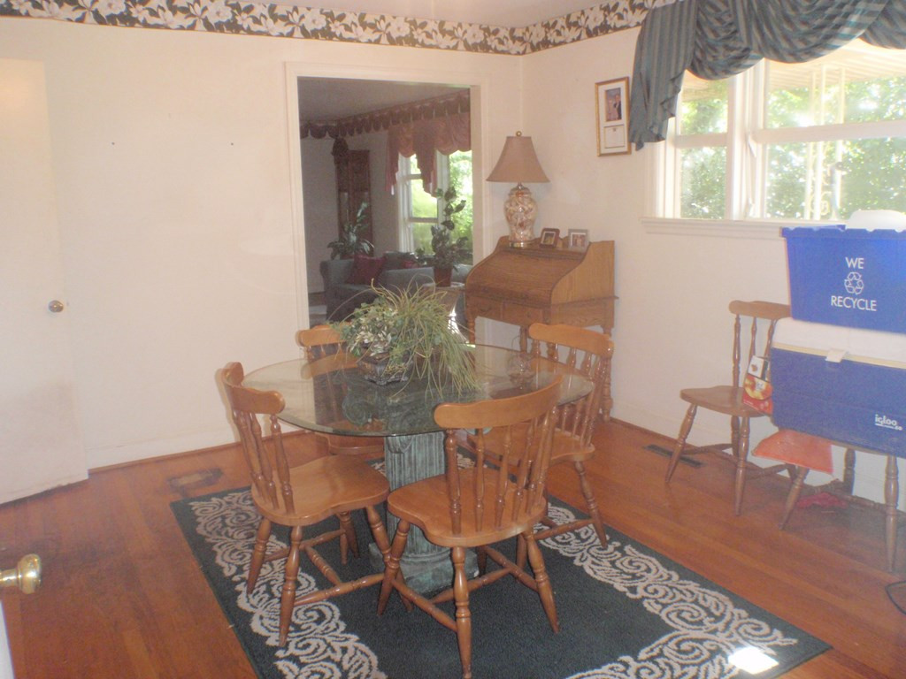 123 Gyles Road Southwest Aiken, SC 29803 - Photo 4 of 10 Dining