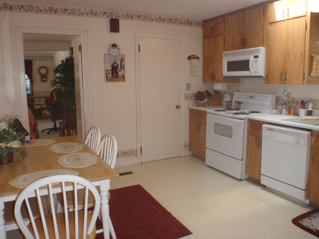 123 Gyles Road Southwest Aiken, SC 29803 - Photo 5 of 10 Kitchen