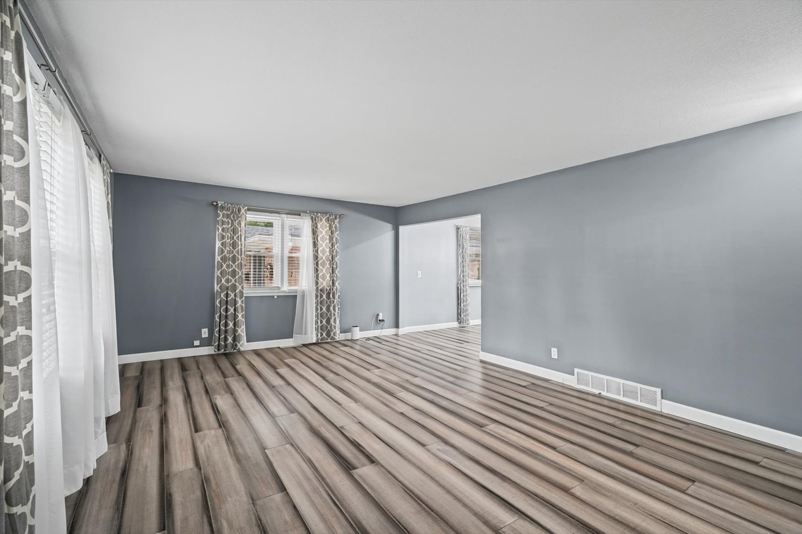 4038 Buckingham Drive Decatur, IL 62526 - Photo 7 of 46 Gallery Image 7