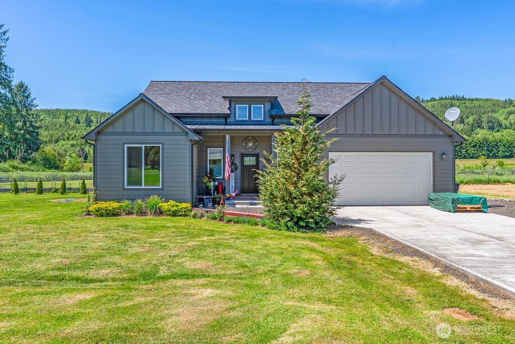 11 Nature Loop Cathlamet, WA 98612 - Photo 1 of 39 Gallery Image 1