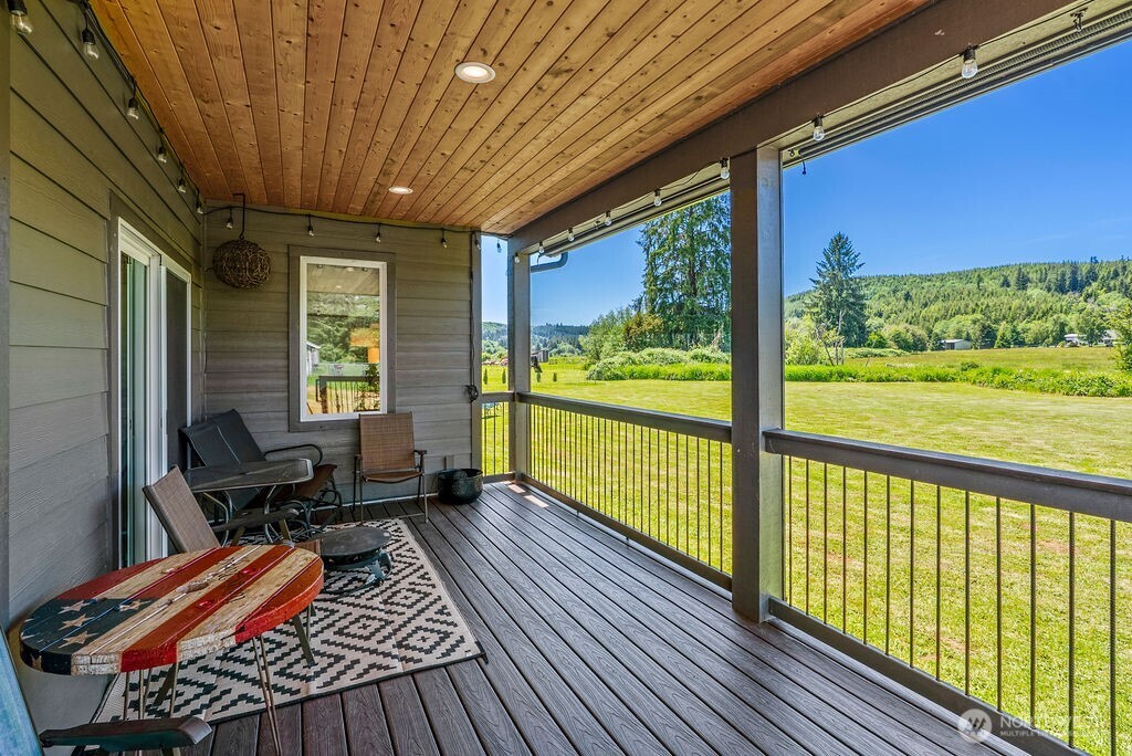 11 Nature Loop Cathlamet, WA 98612 - Photo 12 of 39 Gallery Image 12