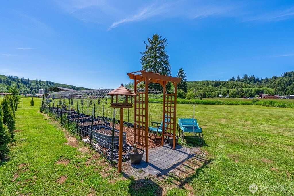 11 Nature Loop Cathlamet, WA 98612 - Photo 37 of 39 Gallery Image 37