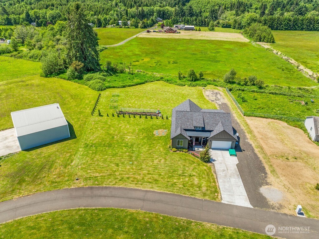 11 Nature Loop Cathlamet, WA 98612 - Photo 9 of 39 Gallery Image 9