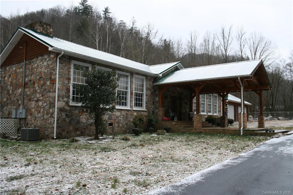 1981 Waterville Road Waynesville, NC 28785 - Photo 3 of 28