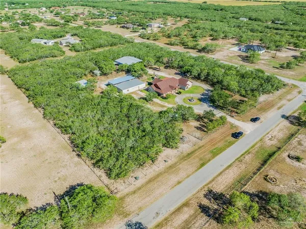 $475,000 | 738 County Road 137, Alice, TX 78332