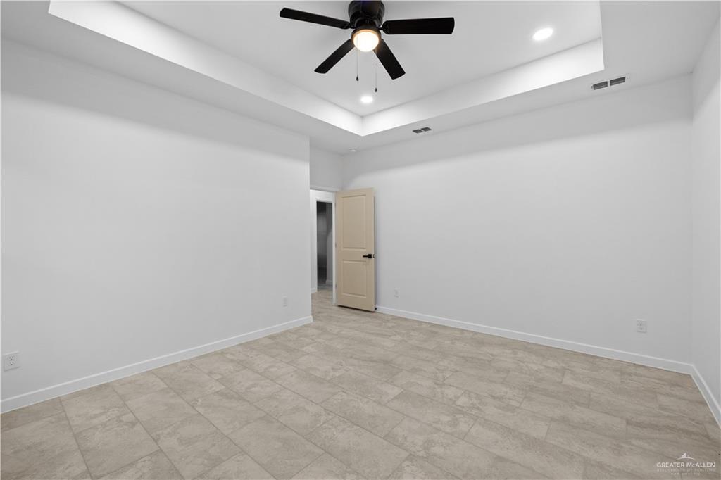 2713 East Comal Road Edinburg, TX 78542 - Photo 18 of 29 a view of an empty room