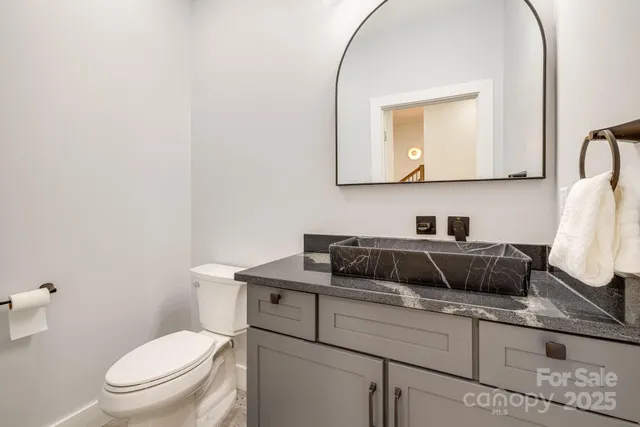 $899,900 | 115 Nader Avenue, Weaverville, NC 28787