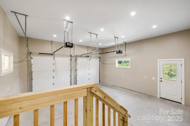 $899,900 | 115 Nader Avenue, Weaverville, NC 28787