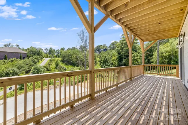 $899,900 | 115 Nader Avenue, Weaverville, NC 28787