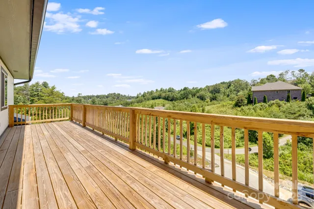 $899,900 | 115 Nader Avenue, Weaverville, NC 28787