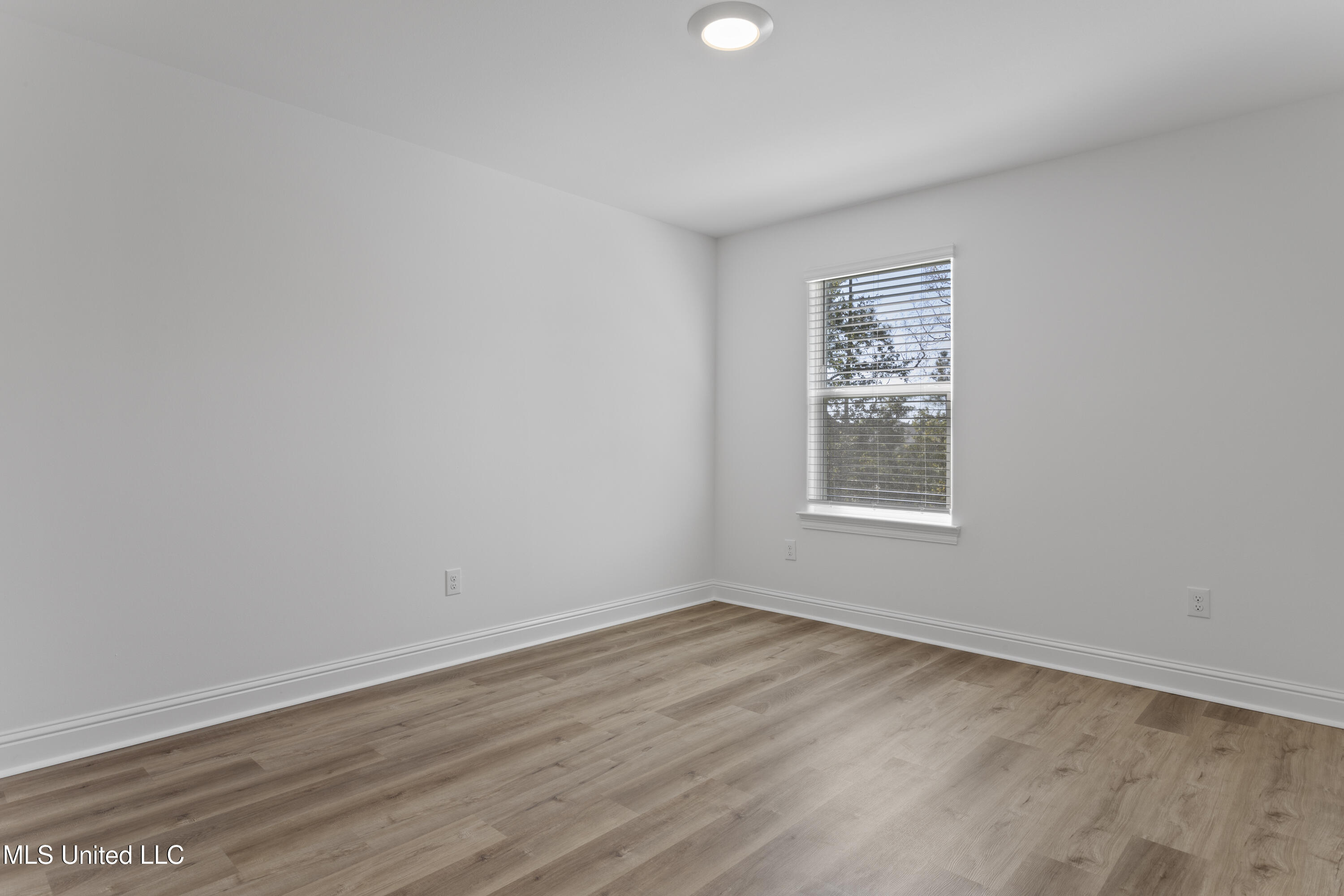 6305 Annie Cove Ocean Springs, MS 39564 - Photo 22 of 27 0031