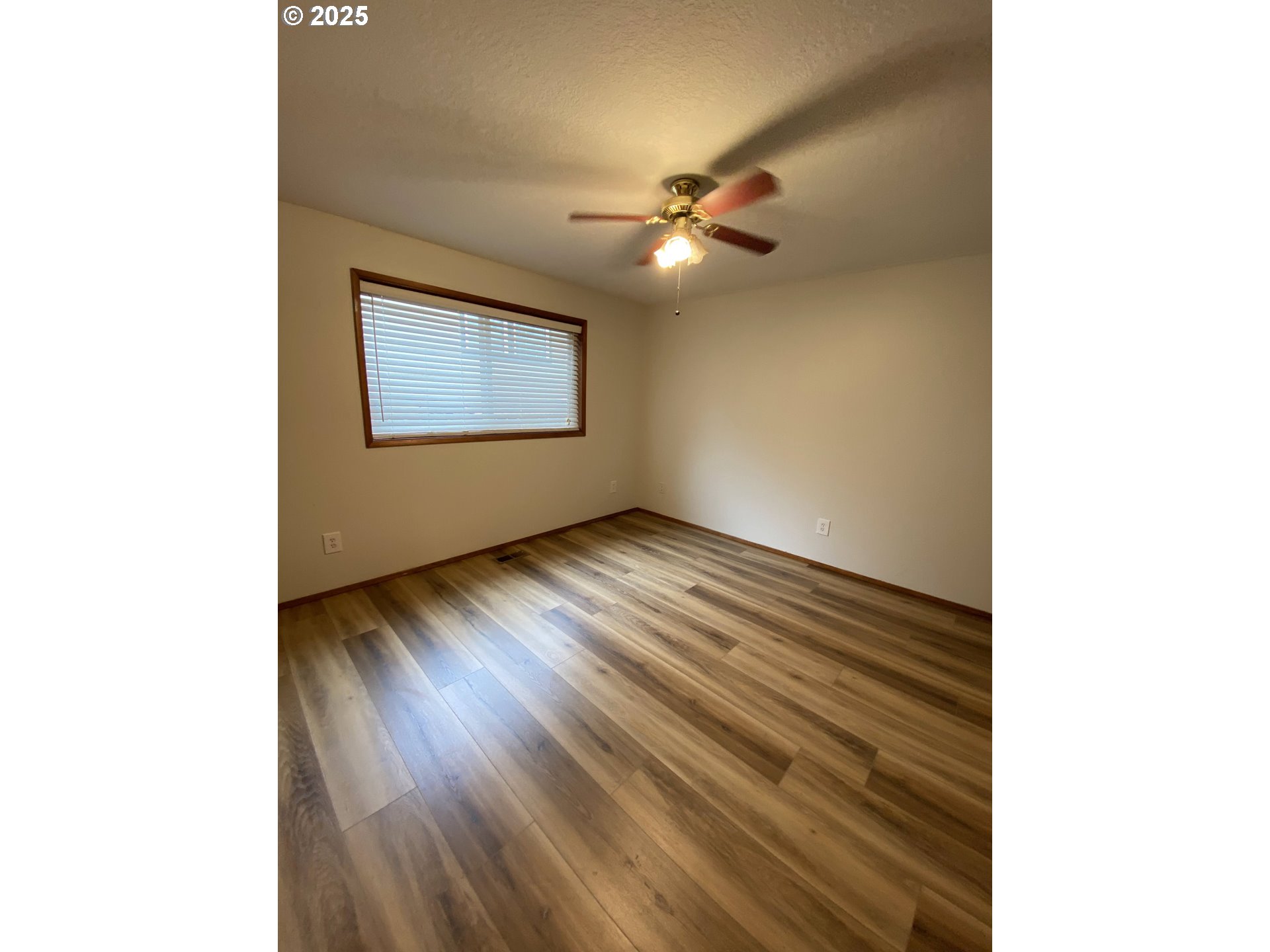 20820 Southeast Hawthorne Street Gresham, OR 97030 - Photo 16 of 24