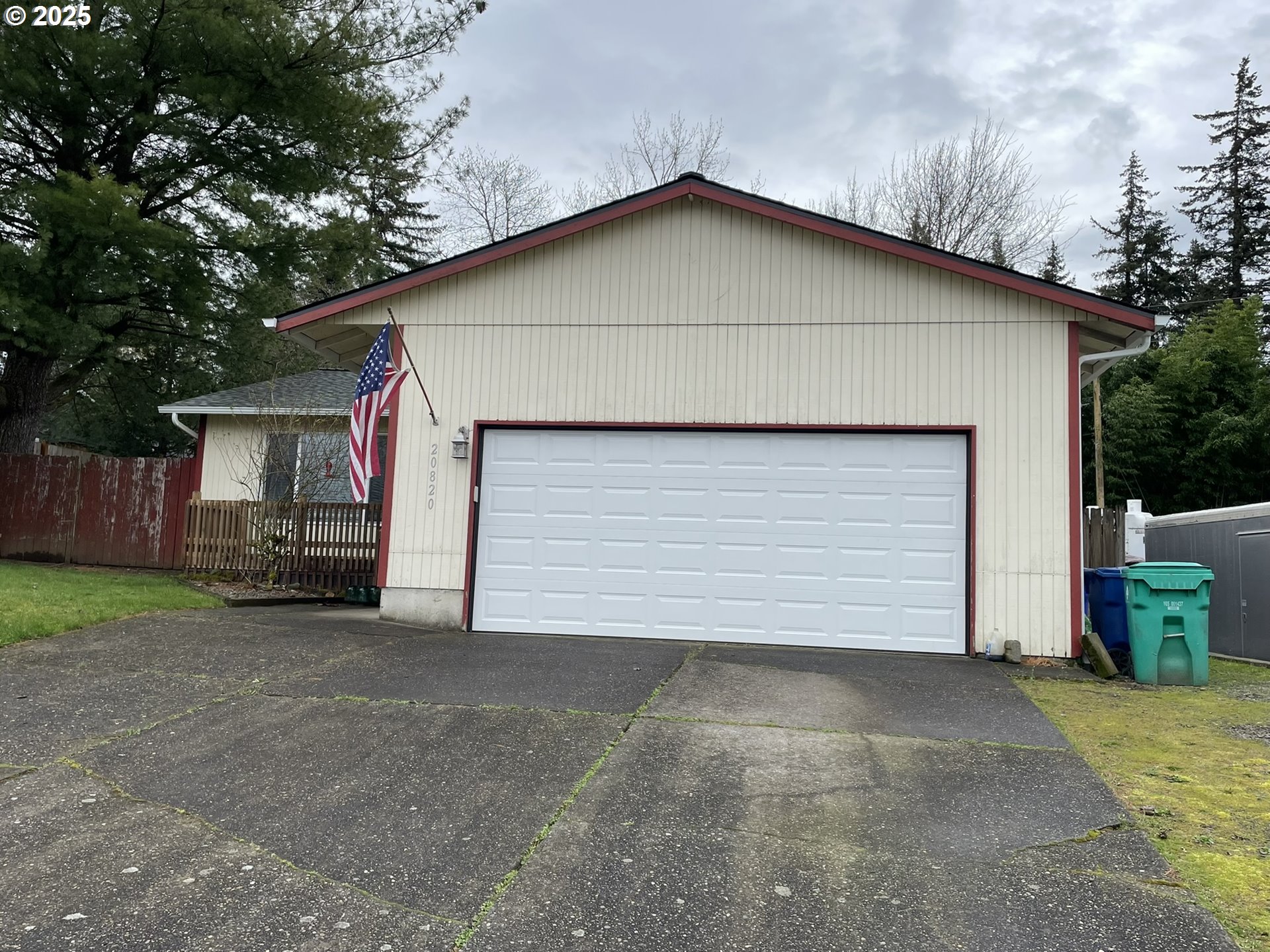 20820 Southeast Hawthorne Street Gresham, OR 97030 - Photo 2 of 24