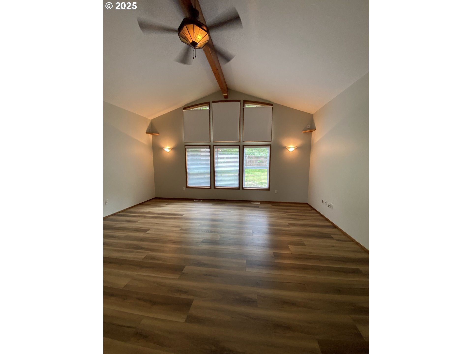 20820 Southeast Hawthorne Street Gresham, OR 97030 - Photo 4 of 24