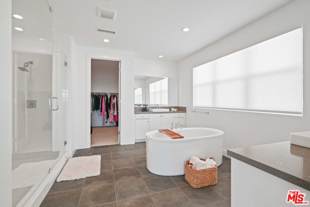 11818 Hillsborough Lane Porter Ranch, CA 91326 - Photo 33 of 47