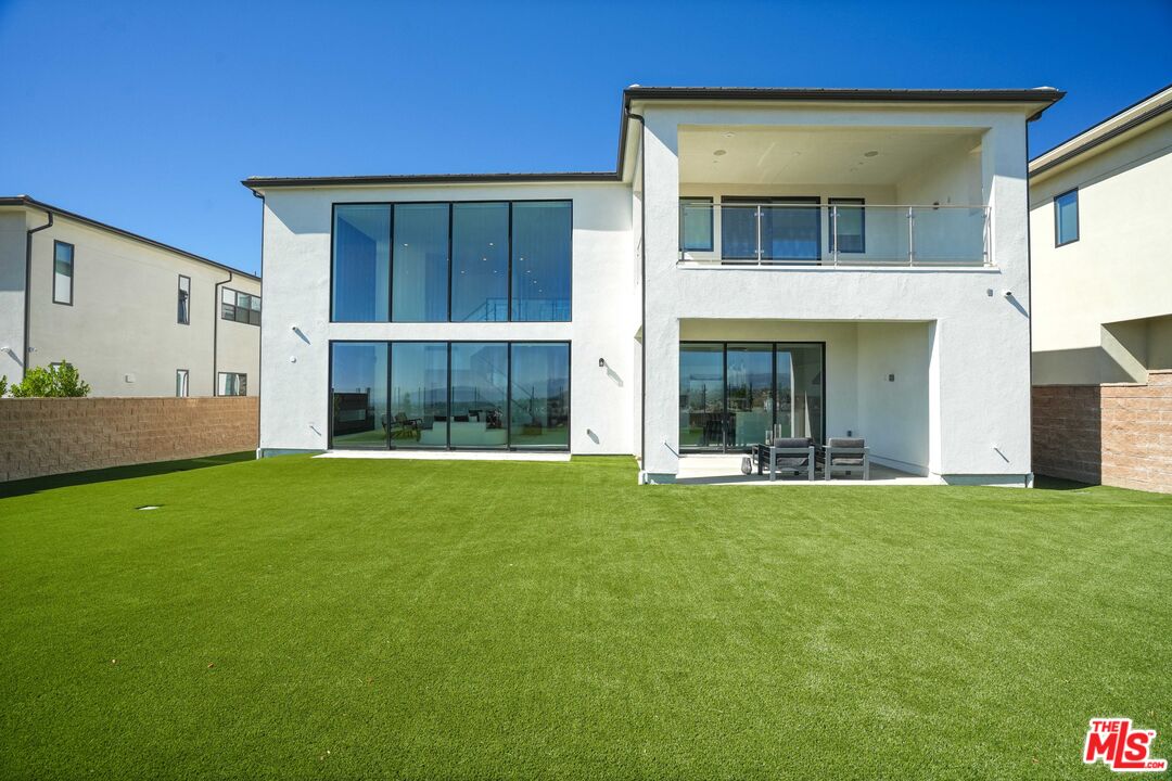 11818 Hillsborough Lane Porter Ranch, CA 91326 - Photo 40 of 47