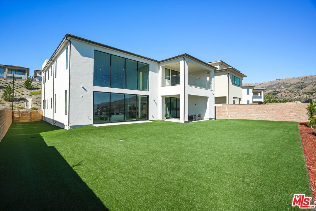 11818 Hillsborough Lane Porter Ranch, CA 91326 - Photo 41 of 47