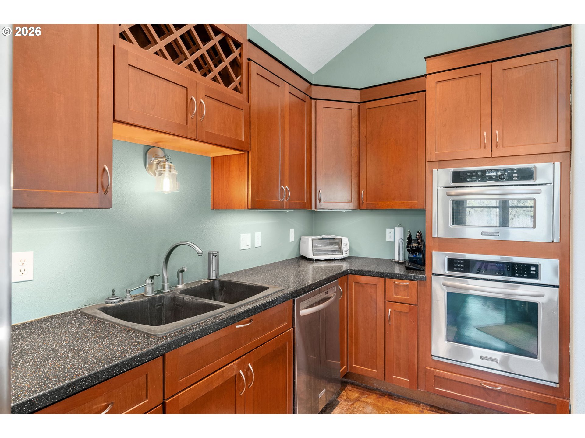 6530 Wells Road The Dalles, OR 97058 - Photo 13 of 48