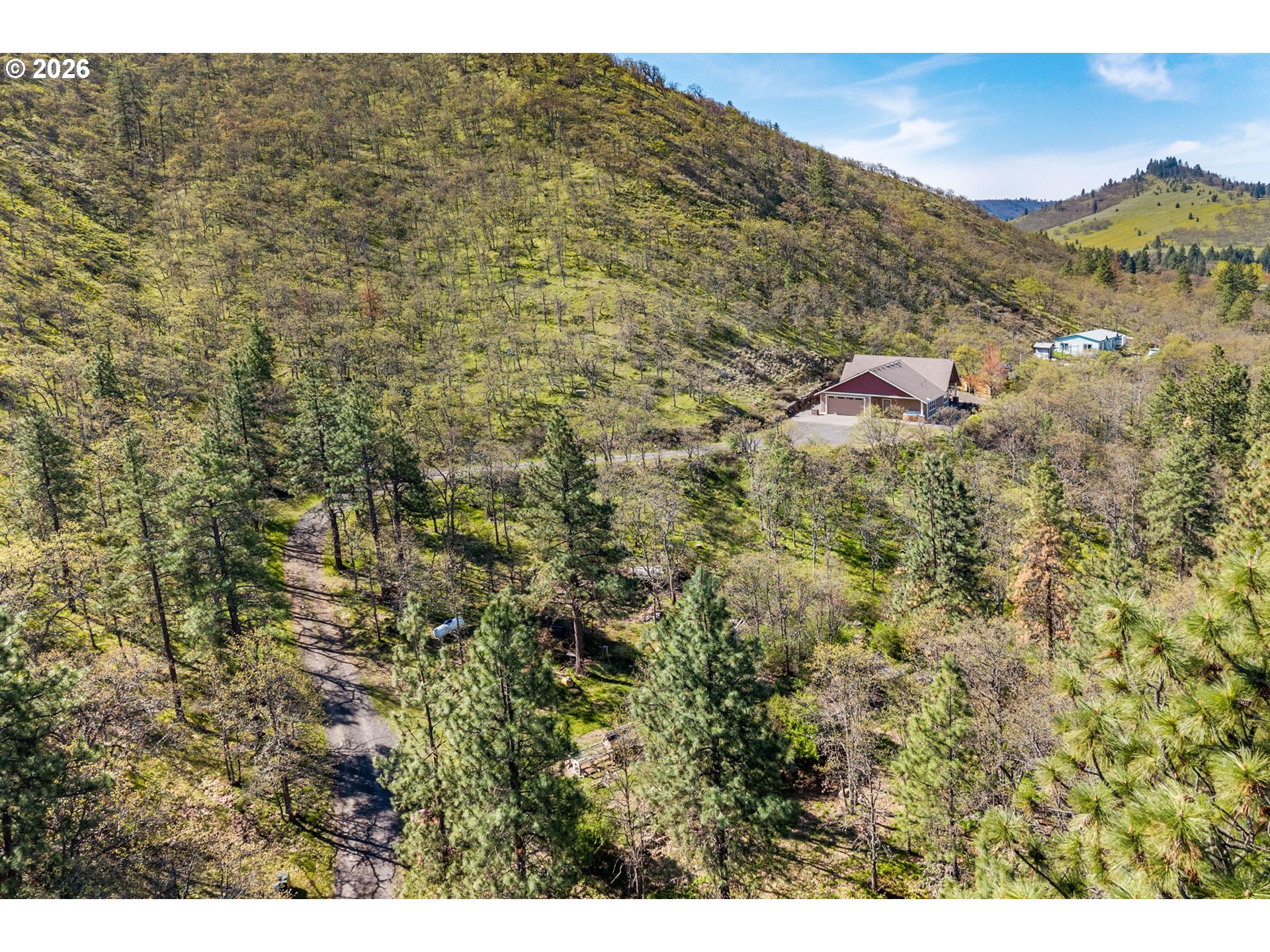 6530 Wells Road The Dalles, OR 97058 - Photo 4 of 48