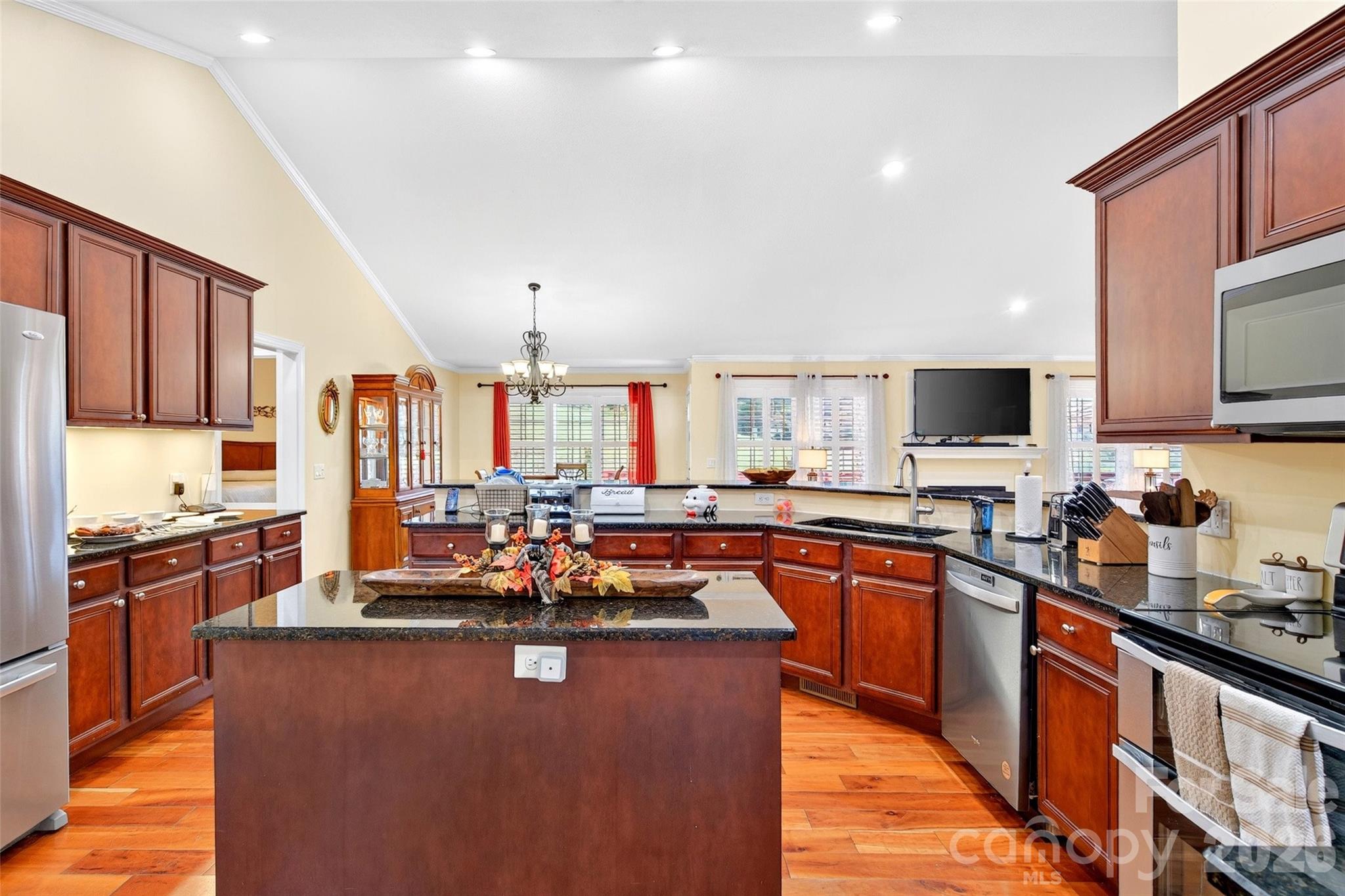 1174 Dale Road Spruce Pine, NC 28777 - Photo 16 of 48