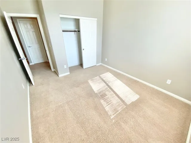 $2,300 | 81 Avenza Drive, Henderson, NV 89011