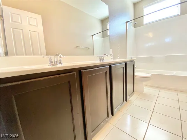 $2,300 | 81 Avenza Drive, Henderson, NV 89011