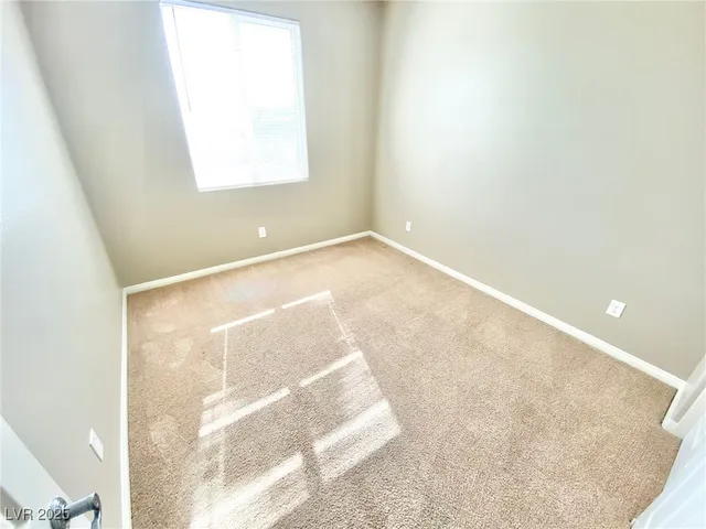 $2,300 | 81 Avenza Drive, Henderson, NV 89011