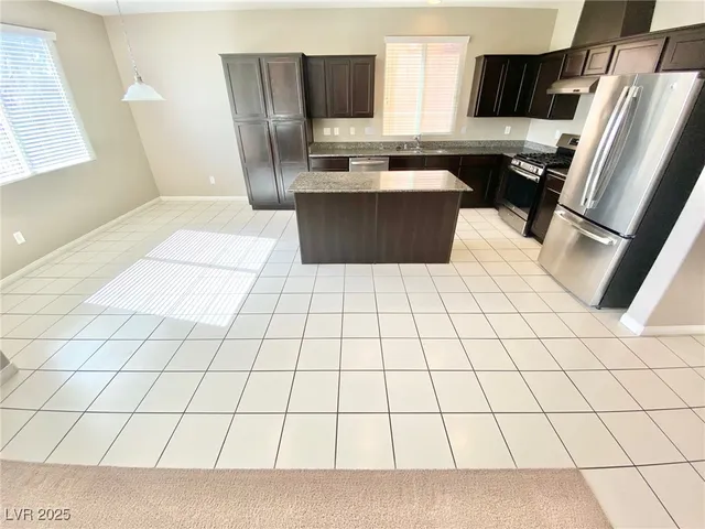 $2,300 | 81 Avenza Drive, Henderson, NV 89011