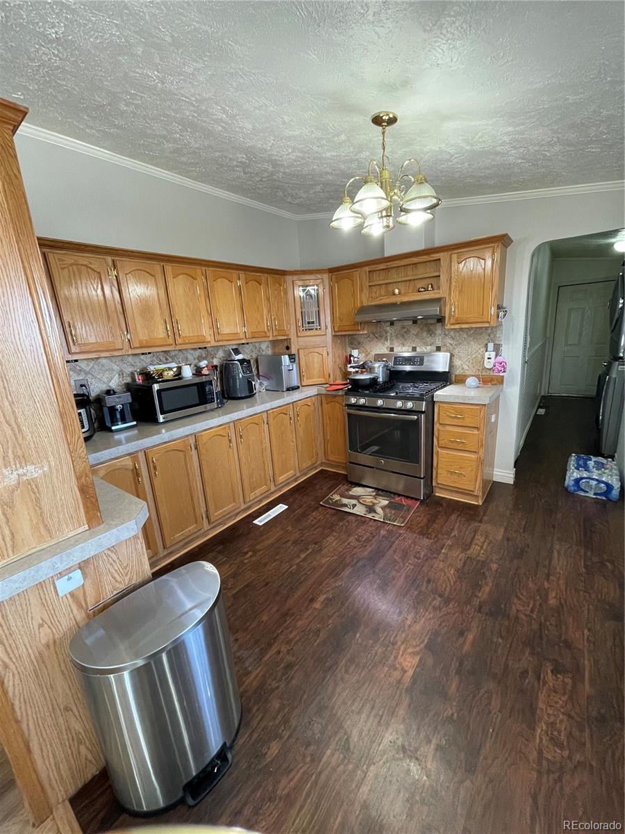 9351 Schumaker Road Bennett, CO 80102 - Photo 12 of 33 Gallery Image 12