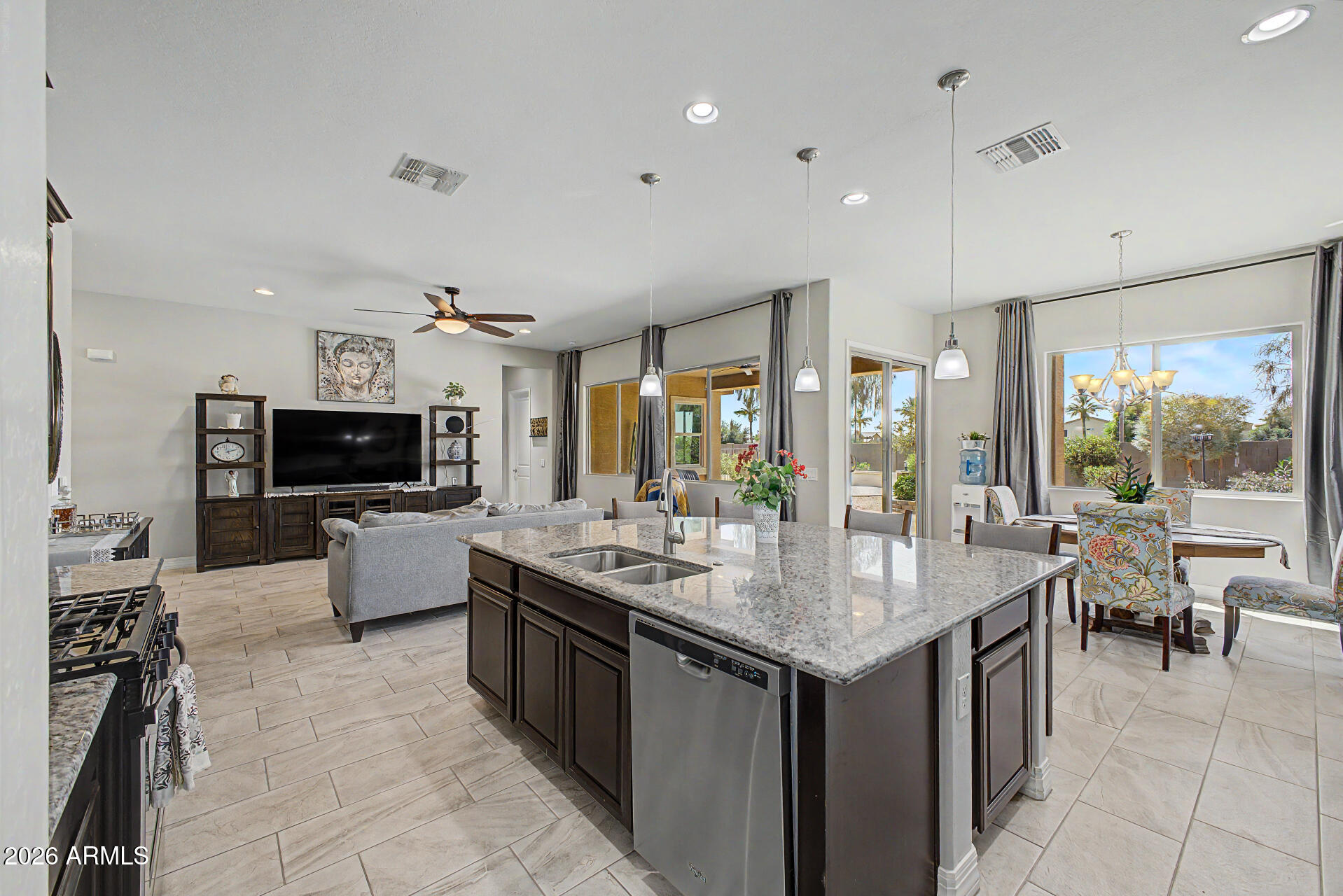 42977 West Mallard Road Maricopa, AZ 85138 - Photo 5 of 41