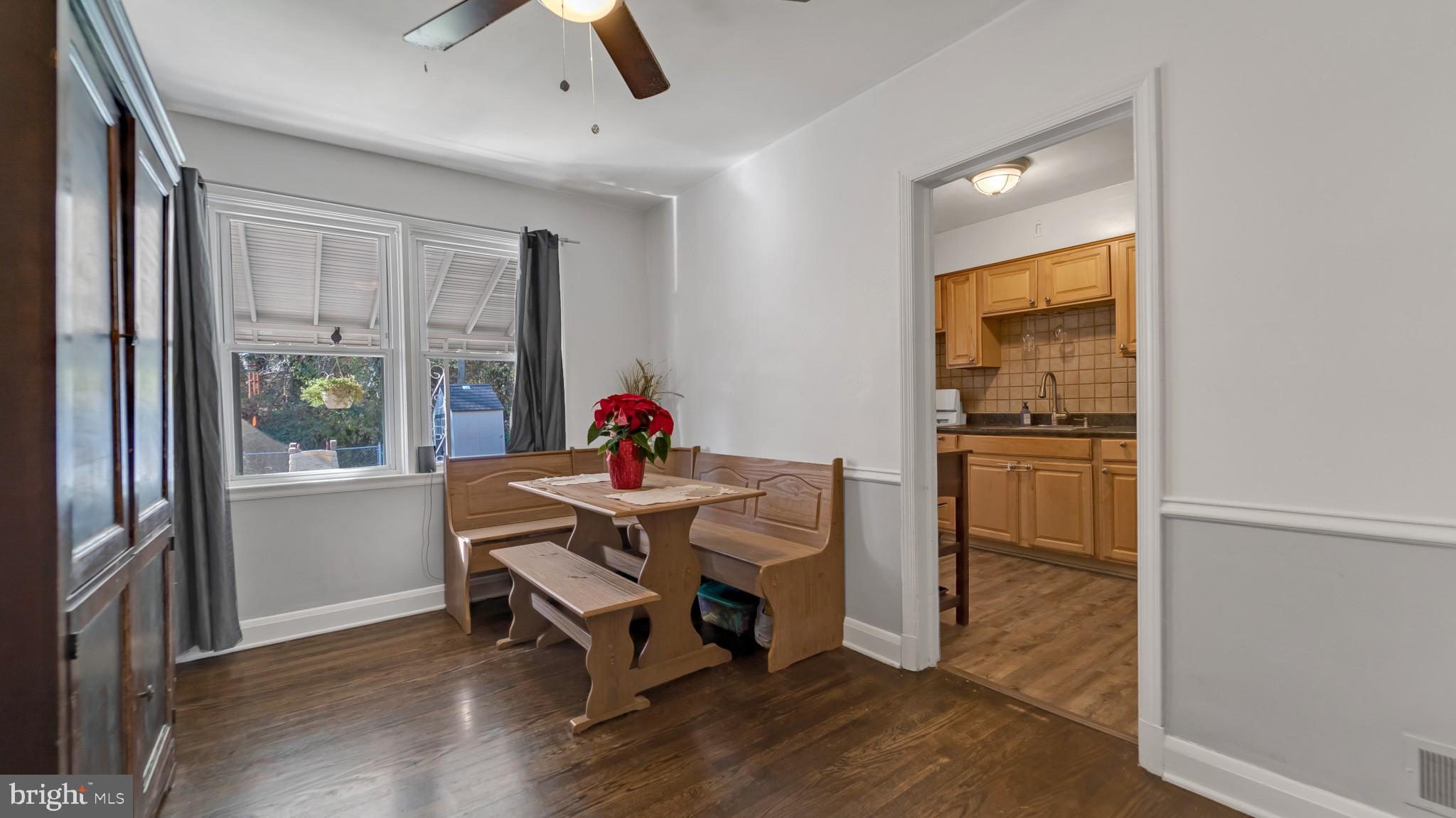 184 Cherrydell Road Baltimore, MD 21228 - Photo 7 of 31