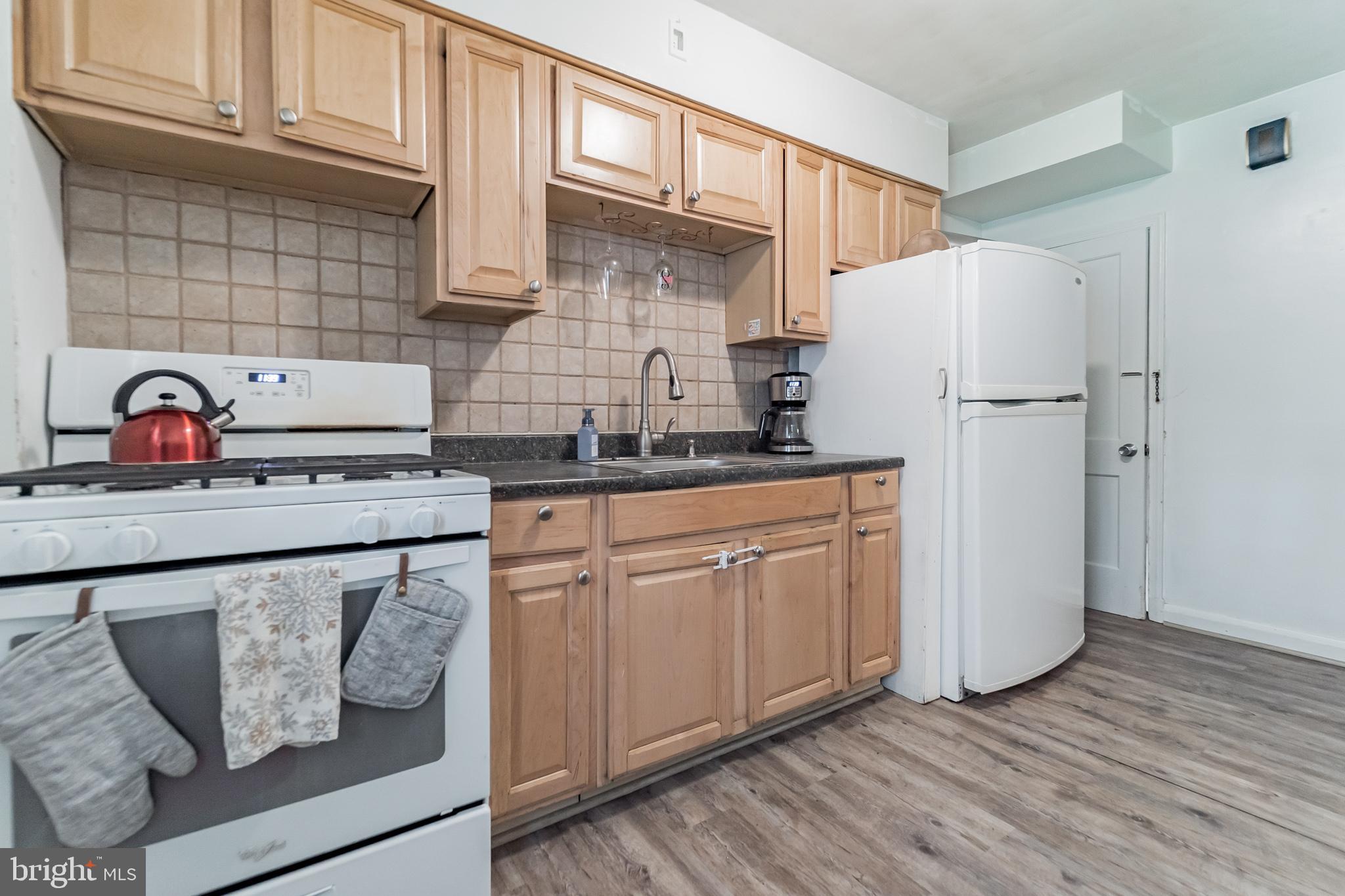 184 Cherrydell Road Baltimore, MD 21228 - Photo 9 of 31