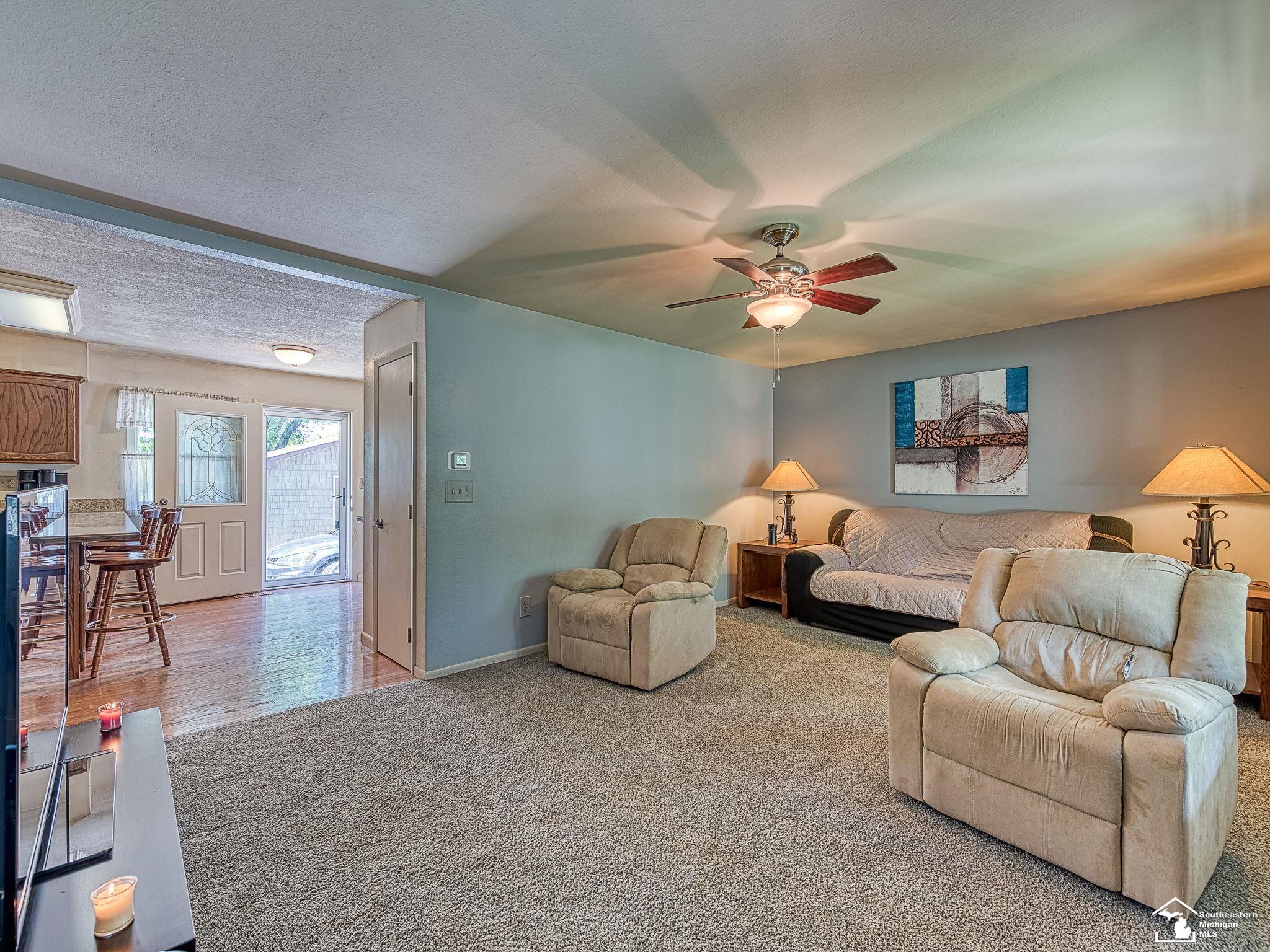 15441 Hull Road Monroe, MI 48161 - Photo 5 of 42 50147382-ad49b6cd-8c91-4f73-8826-f30f8232061a.JPG