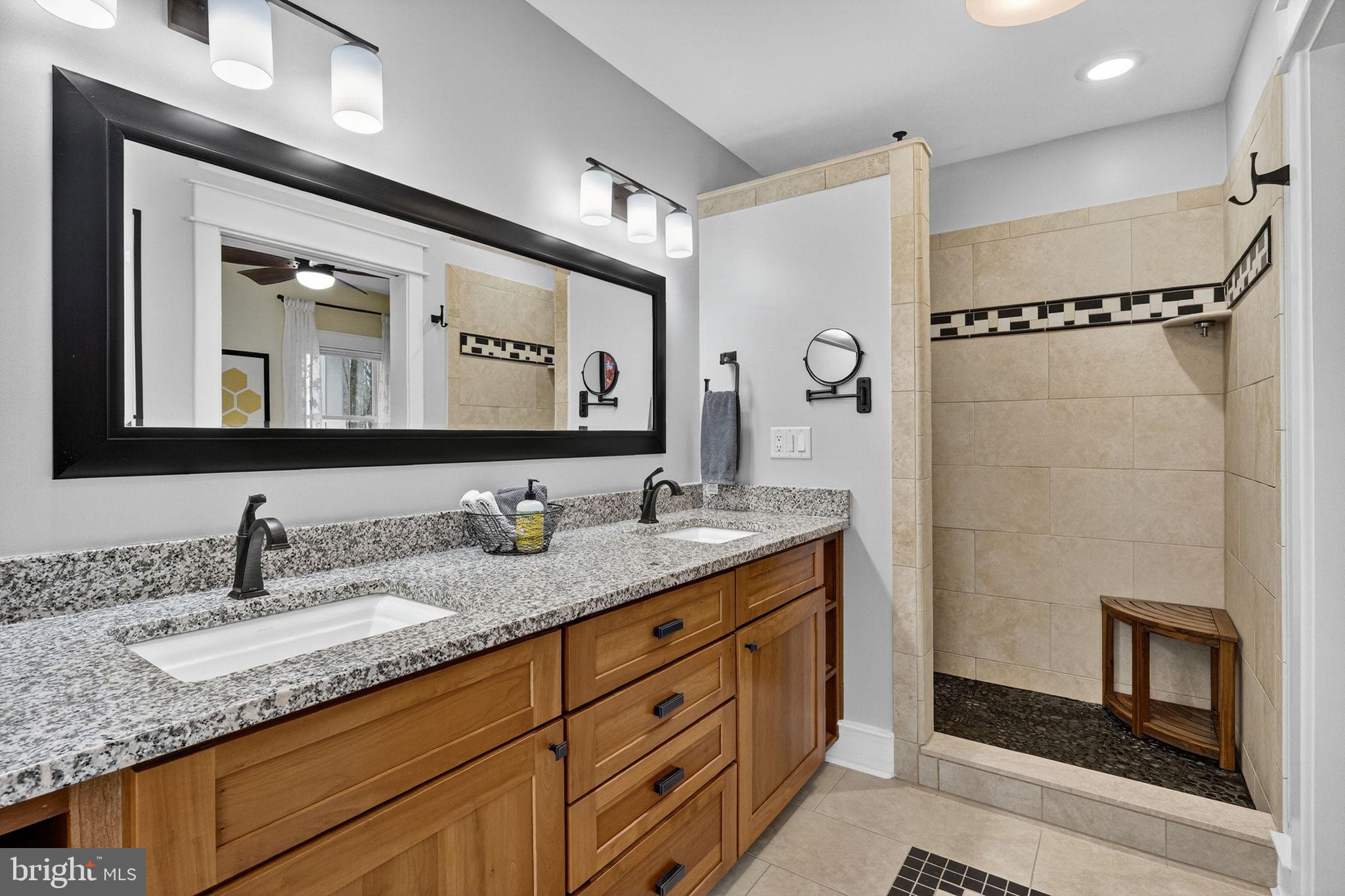 6864-6860 Engle Molers Road Shepherdstown, WV 25443 - Photo 23 of 133 First floor primary en suite