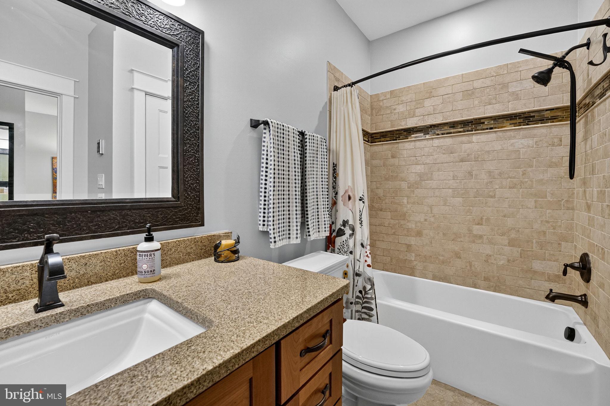6864-6860 Engle Molers Road Shepherdstown, WV 25443 - Photo 61 of 133 Hall bath