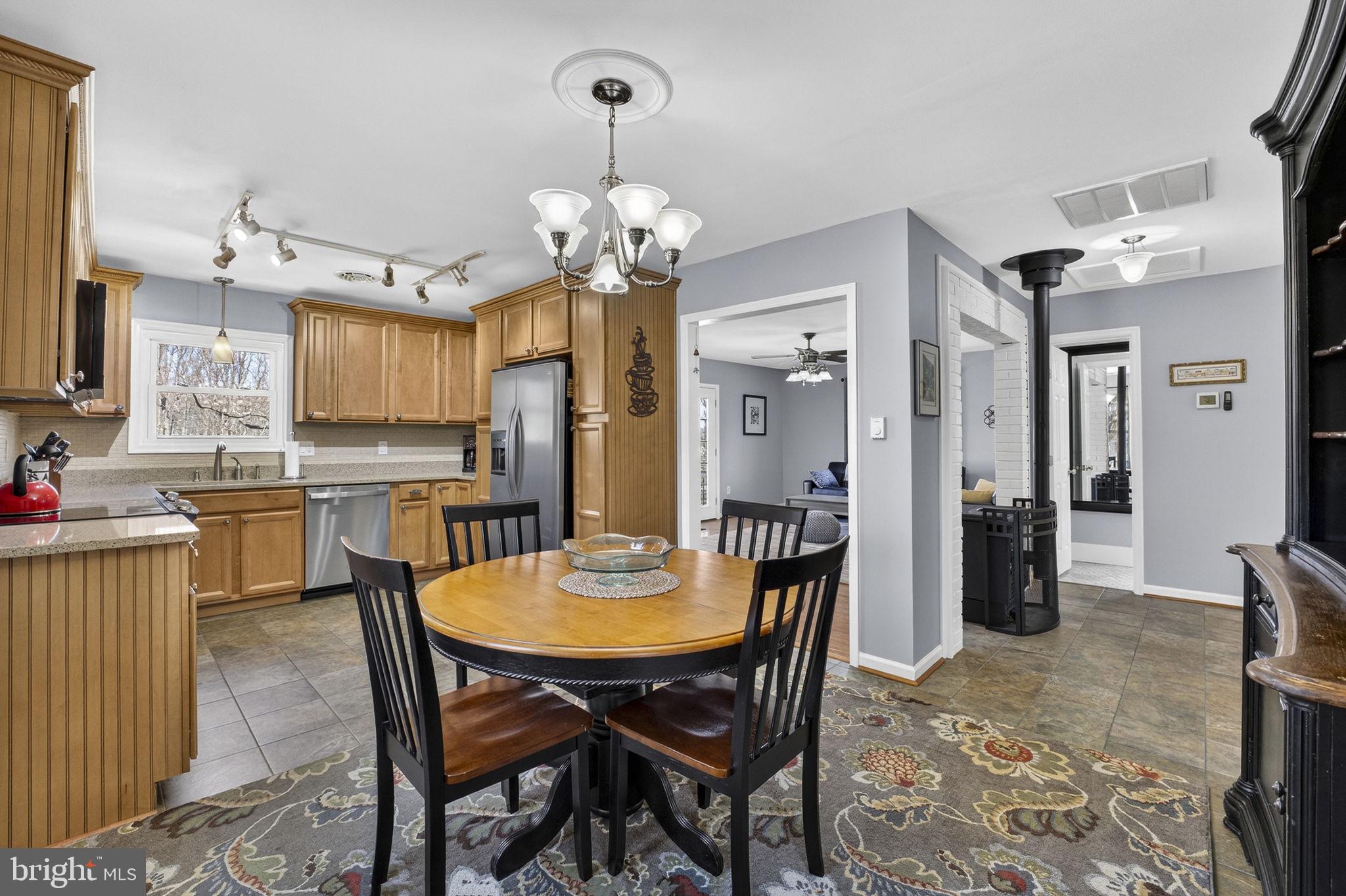6864-6860 Engle Molers Road Shepherdstown, WV 25443 - Photo 85 of 133 Apartment kitchen and dining