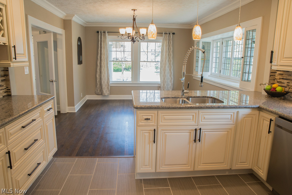 3000 Berkshire Road Cleveland, OH 44118 - Photo 12 of 25