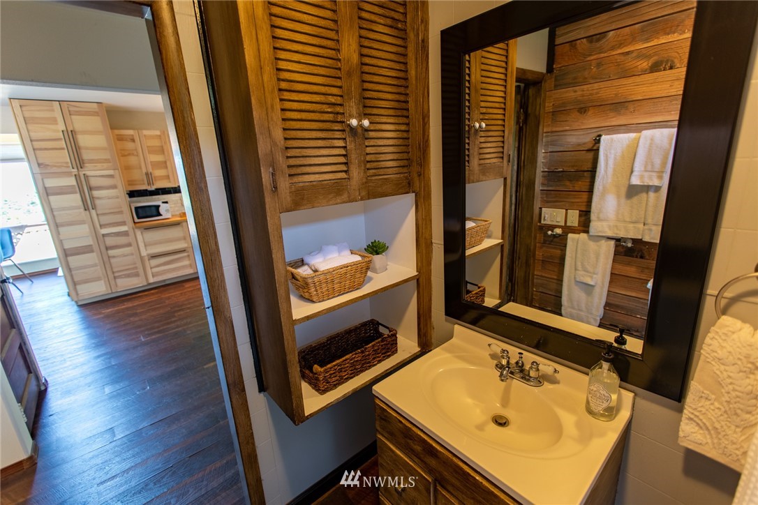 3626 Oak Bay Road Port Hadlock, WA 98339 - Photo 17 of 38 Gallery Image 17