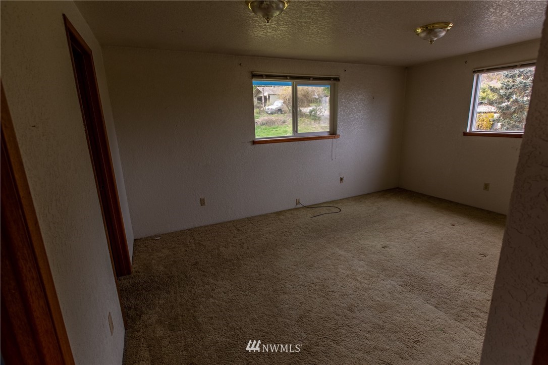 3626 Oak Bay Road Port Hadlock, WA 98339 - Photo 35 of 38 Gallery Image 35