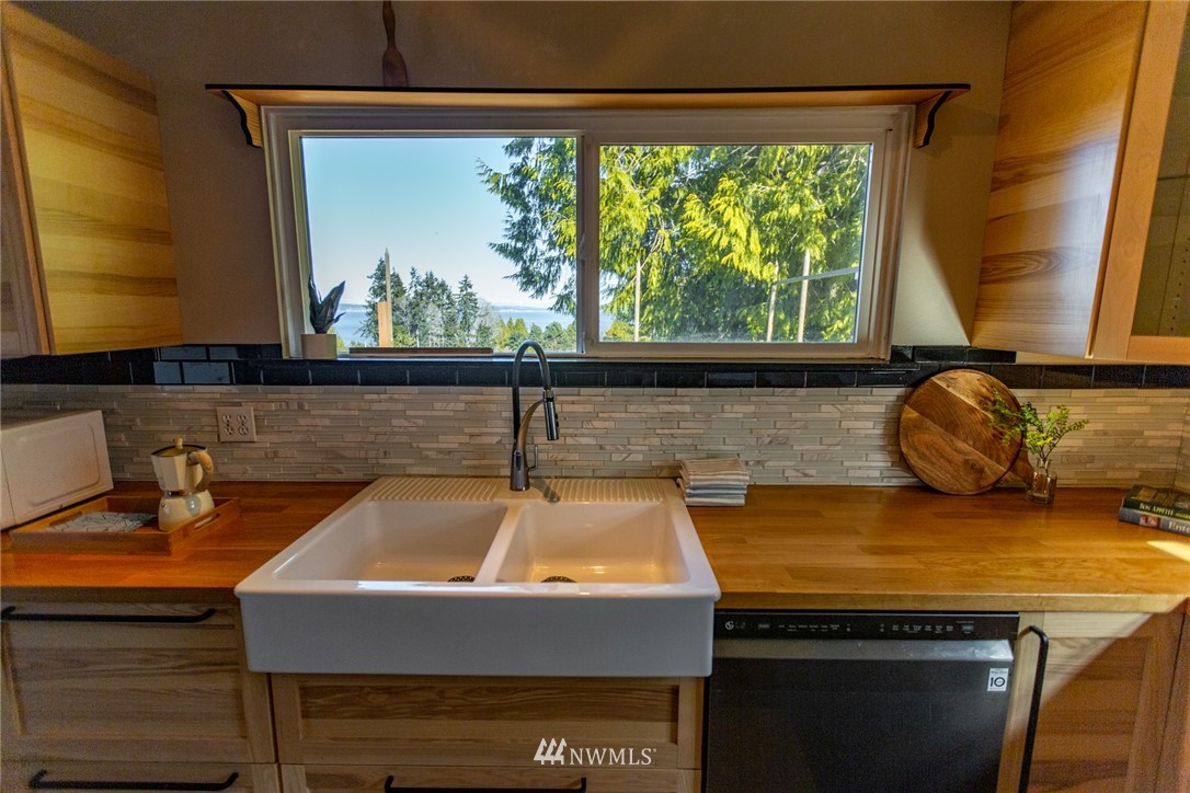 3626 Oak Bay Road Port Hadlock, WA 98339 - Photo 10 of 38 Gallery Image 10