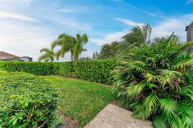 $1,195,000 | 8201 Heritage Grand PIace Place, Bradenton, FL 34212