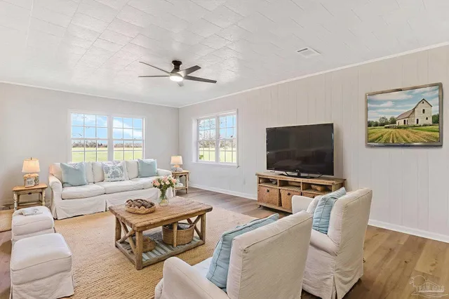 $199,900 | 4710 Wiggins Lane, McDavid, FL 32568