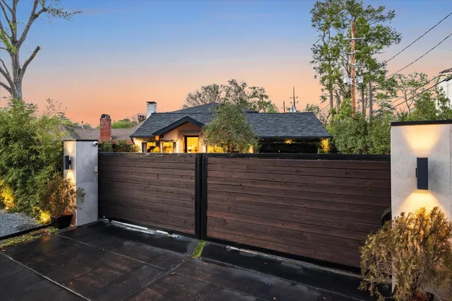 $1,950,000 | 5406 Woodway Drive, Houston, TX 77056