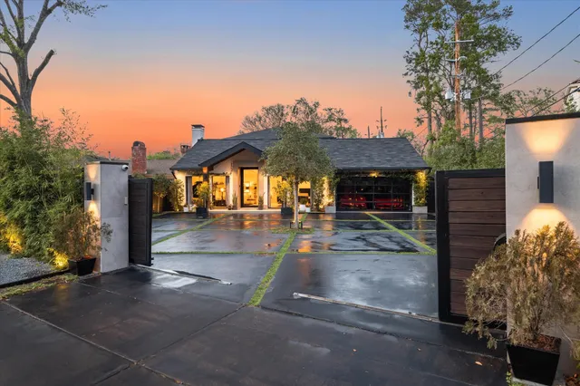 $1,950,000 | 5406 Woodway Drive, Houston, TX 77056