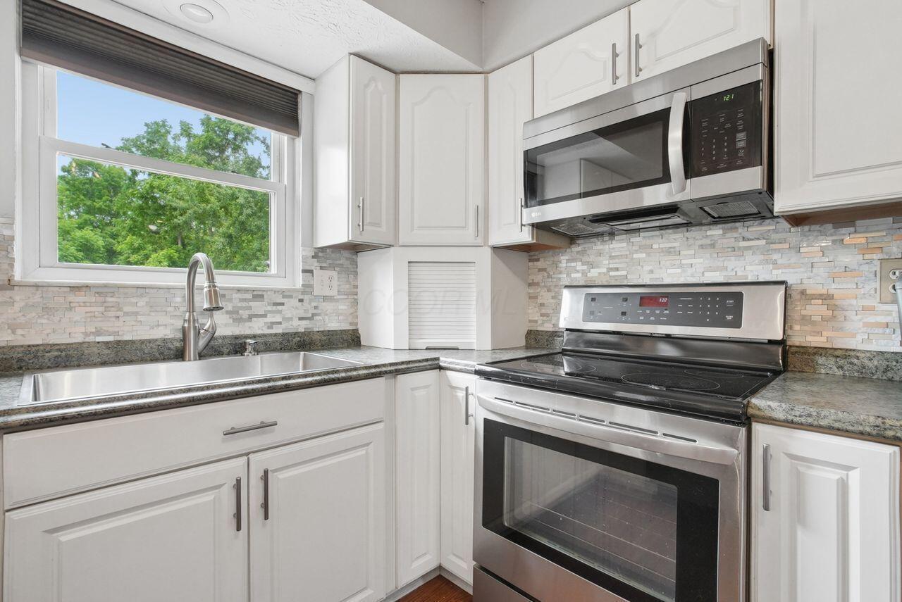 214 Greenbrier Road Sunbury, OH 43074 - Photo 14 of 39