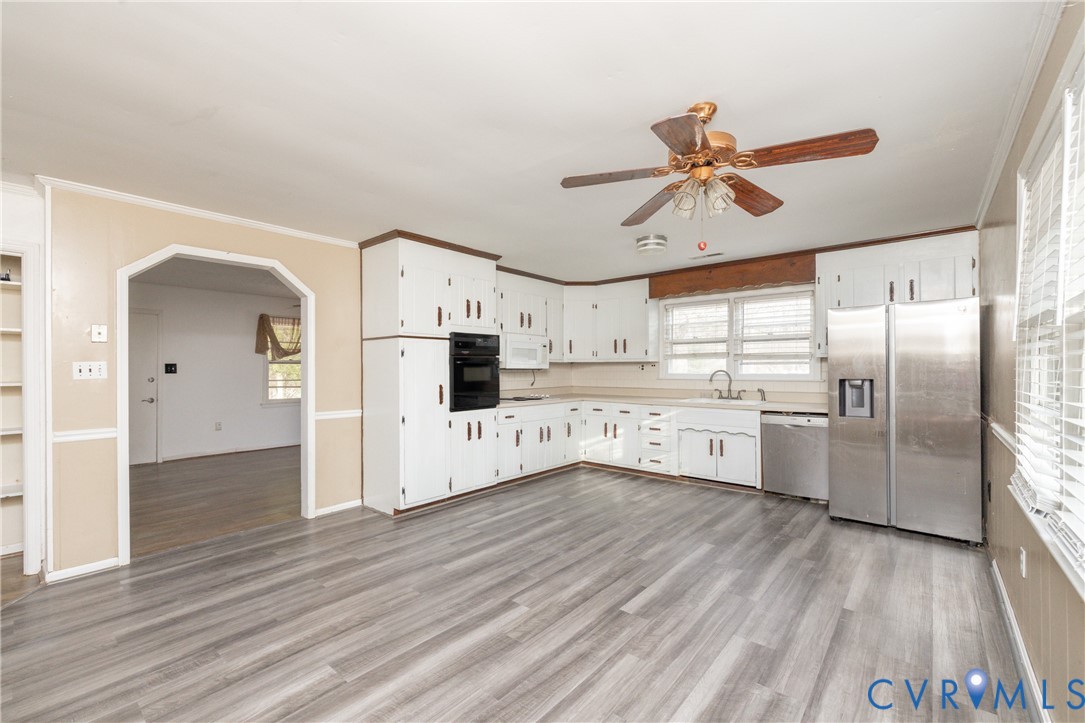 4613 Tatum Road Disputanta, VA 23842 - Photo 8 of 48